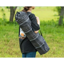 KZM New Hug Chair Black -Outdoor Gear Shop 13 0a00a17a 9fa7 4854 99c2 b03ae7edf5a9