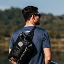 Hypergear Large Waist Pouch -Outdoor Gear Shop 303032 6 600x600 2d1def43 77ec 4357 b563 3c355a301508