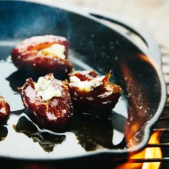 Barebones 10" Cast Iron Skillet -Outdoor Gear Shop CKW 302 5 600x600 95567511 3d17 4176 8f83 1602e2fe646c