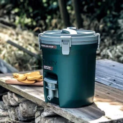 Stanley Adventure Water Jug 2 Gallon -Outdoor Gear Shop d6e1337afbd660455eb9477fbc04da71 600x600 6b273b4b b1e2 4698 9efc c33ddca65a34